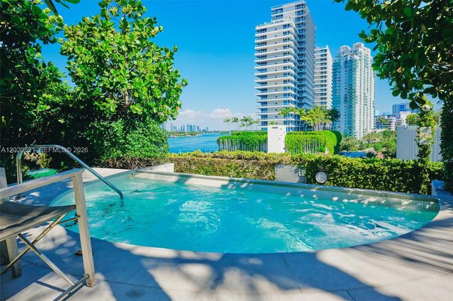 450 Alton Rd 2810, Miami Beach, FL 33139