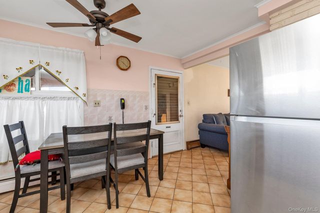 8 Straight Lane, Levittown, NY 11756