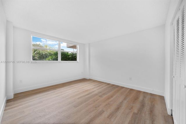 177 Ocean Lane Dr 106, Key Biscayne, FL 33149