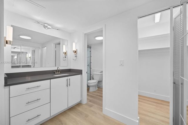 177 Ocean Lane Dr 106, Key Biscayne, FL 33149