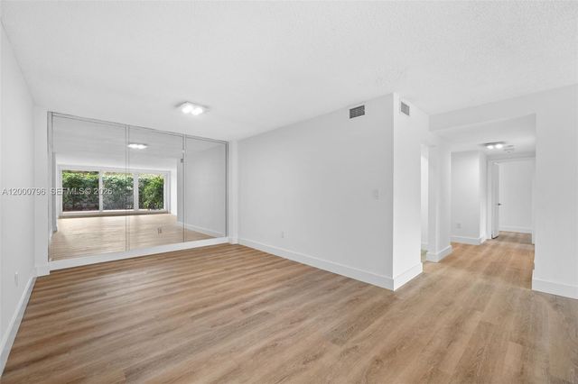 177 Ocean Lane Dr 106, Key Biscayne, FL 33149