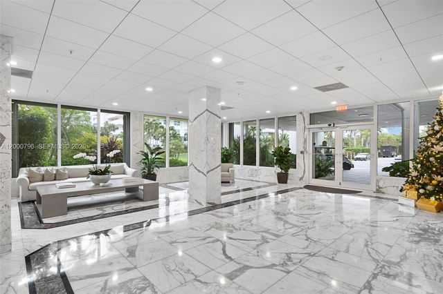 177 Ocean Lane Dr 106, Key Biscayne, FL 33149