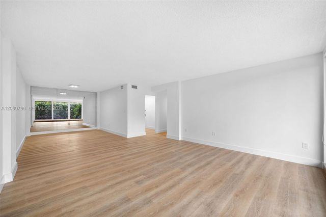 177 Ocean Lane Dr 106, Key Biscayne, FL 33149