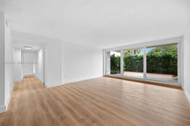 177 Ocean Lane Dr 106, Key Biscayne, FL 33149