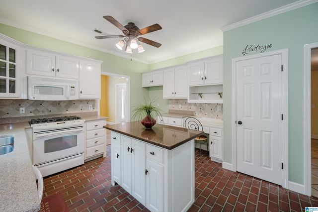 3888 RIPPLE LEAF CIRCLE, Hoover, AL 35216