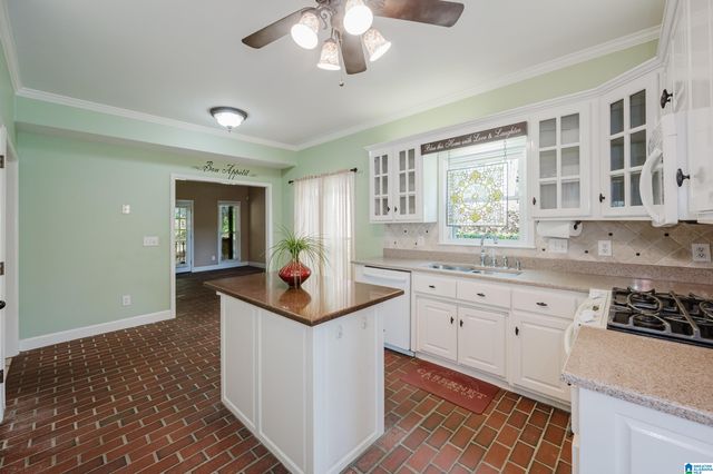 3888 RIPPLE LEAF CIRCLE, Hoover, AL 35216