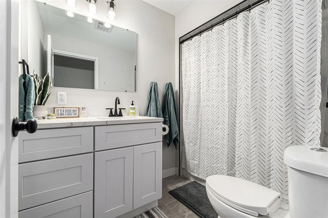 1128 California Street, Grand Rapids, MI 49504