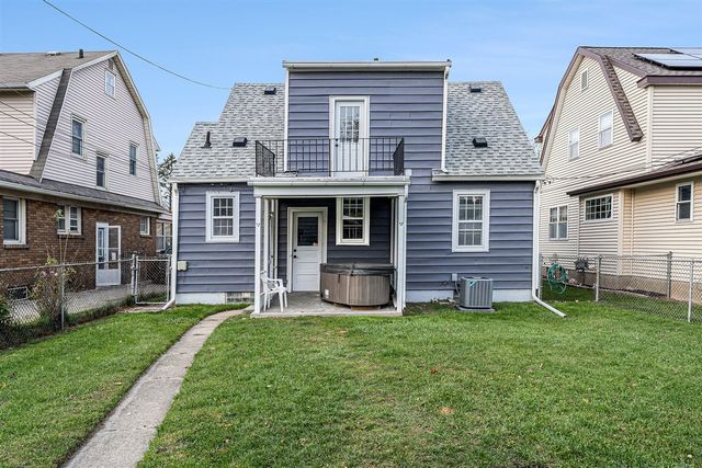 1128 California Street, Grand Rapids, MI 49504