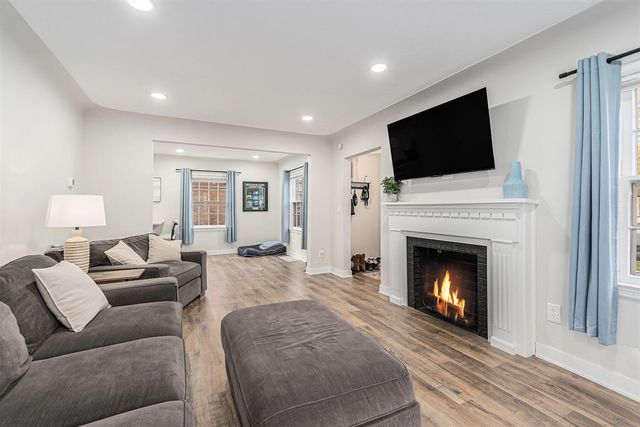 1128 California Street, Grand Rapids, MI 49504