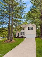 2114 Baycourt Trail, Hillsborough, NC 27278