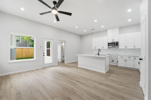 4354 Clover Street A, Houston, TX 77051