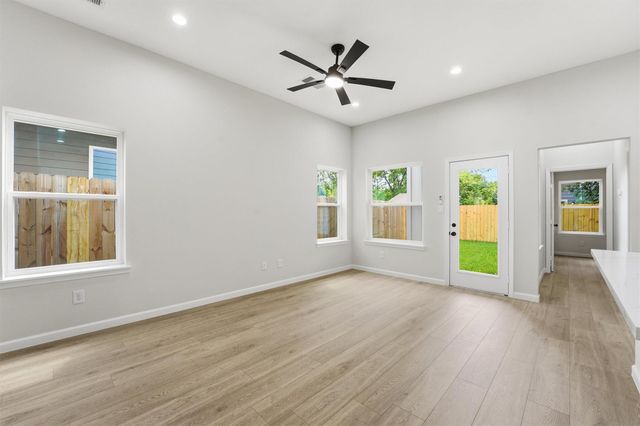 4354 Clover Street A, Houston, TX 77051
