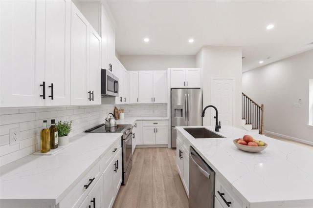 4354 Clover Street A, Houston, TX 77051
