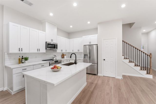 4354 Clover Street A, Houston, TX 77051