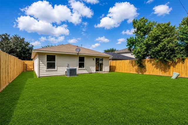 5239 Roth Forest Lane, Spring, TX 77389