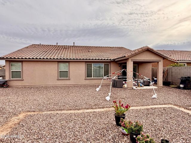 40556 W JAMES Lane, Maricopa, AZ 85138