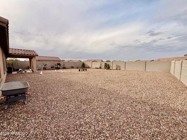 40556 W JAMES Lane, Maricopa, AZ 85138