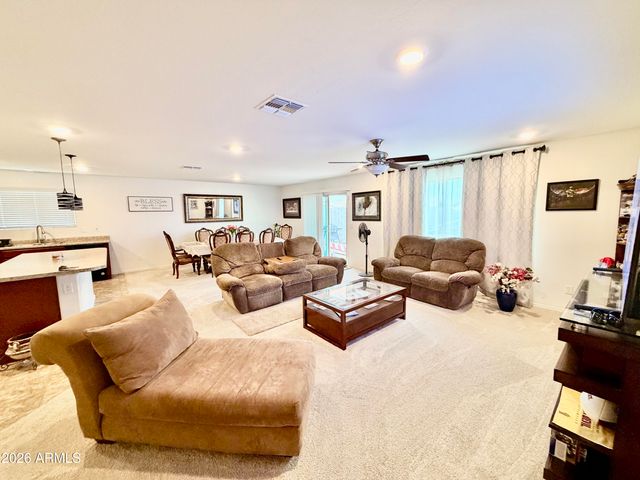 40556 W JAMES Lane, Maricopa, AZ 85138