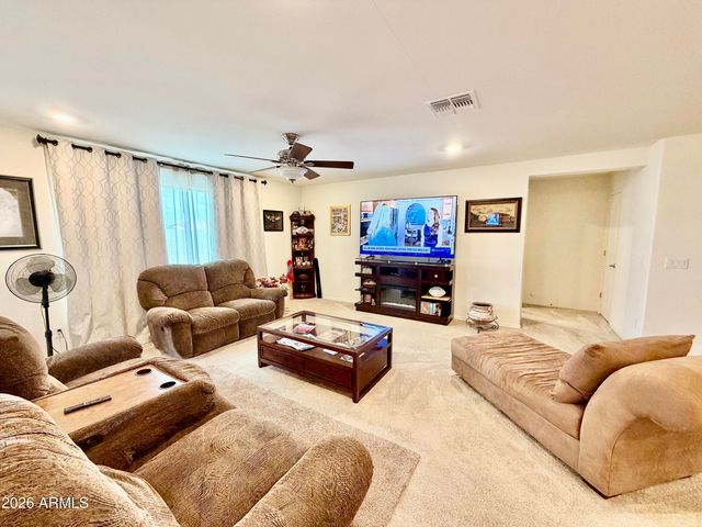 40556 W JAMES Lane, Maricopa, AZ 85138