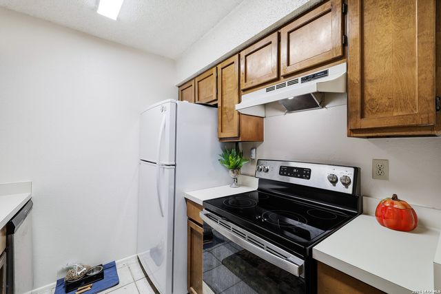 2935 Nacogdoches Rd Apt 118, San Antonio, TX 78217