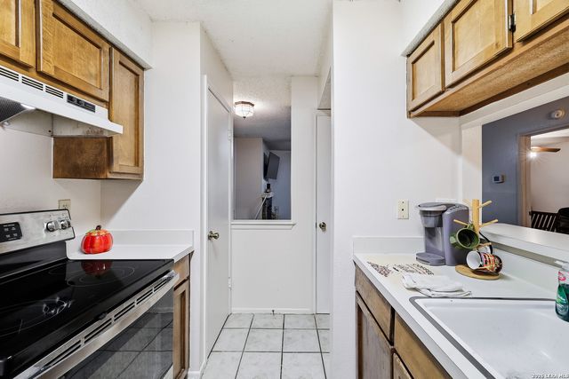 2935 Nacogdoches Rd Apt 118, San Antonio, TX 78217