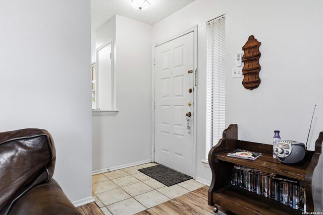 2935 Nacogdoches Rd Apt 118, San Antonio, TX 78217
