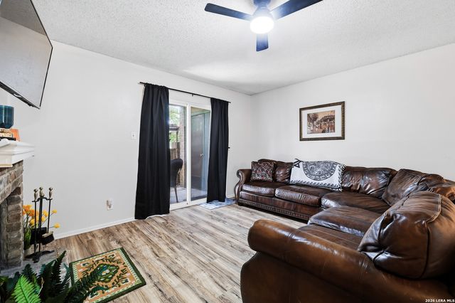 2935 Nacogdoches Rd Apt 118, San Antonio, TX 78217