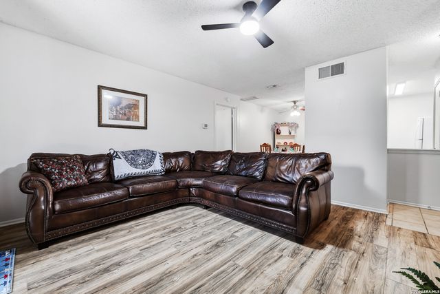 2935 Nacogdoches Rd Apt 118, San Antonio, TX 78217