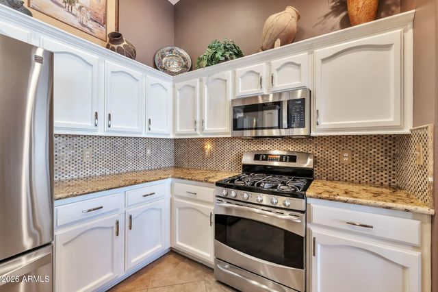 14966 W WHITTON Avenue, Goodyear, AZ 85395