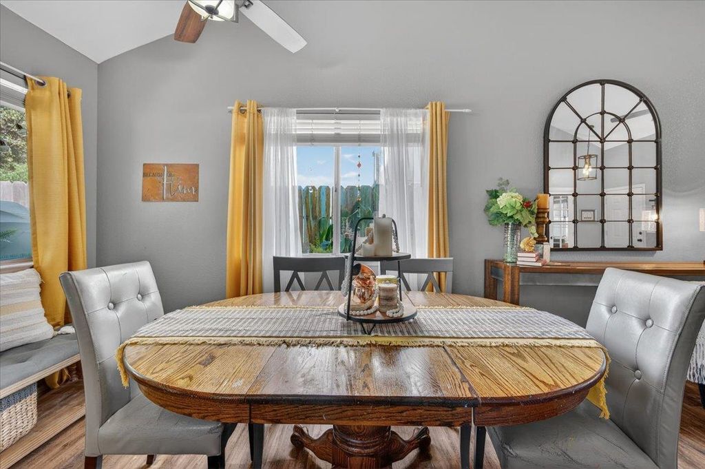 Image 14 of property listing at 4172 W Regency Avenue, Fresno, CA 93722