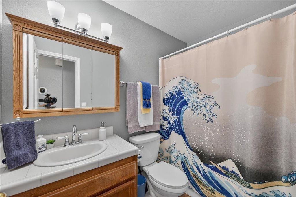 Image 18 of property listing at 4172 W Regency Avenue, Fresno, CA 93722