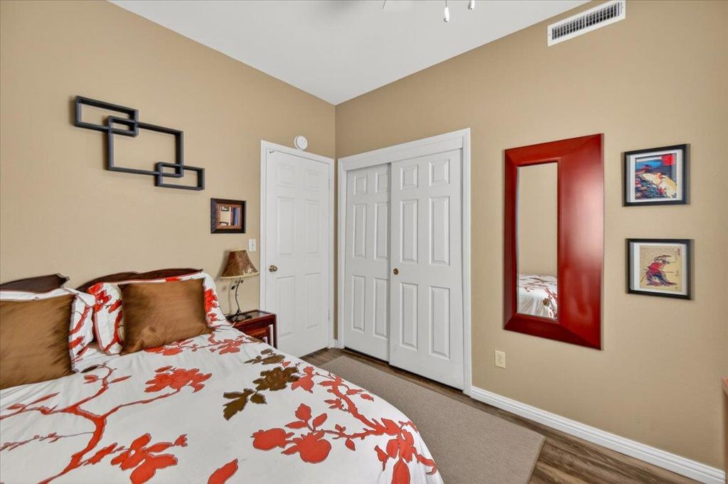 Image 28 of property listing at 4172 W Regency Avenue, Fresno, CA 93722