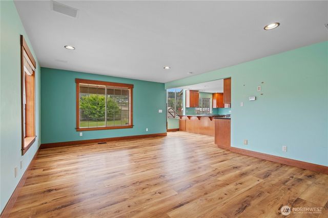 16405 86th Street E, Sumner, WA 98390