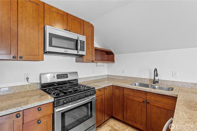 16405 86th Street E, Sumner, WA 98390