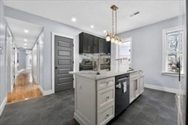 31 Homestead 1, Boston, MA 02121