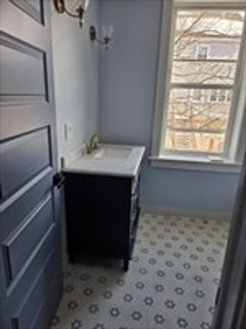 31 Homestead 1, Boston, MA 02121