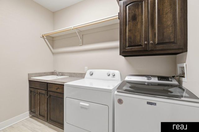 18765 Spaulding Street, Elkhorn, NE 68022