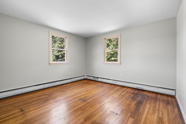 15 Seneca Rd, Woburn, MA 01801