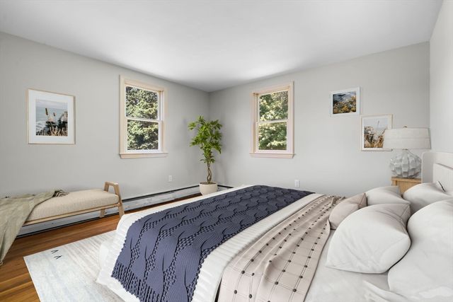 15 Seneca Rd, Woburn, MA 01801
