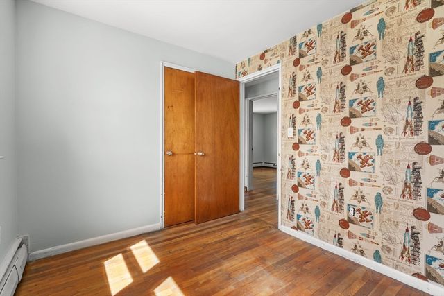 15 Seneca Rd, Woburn, MA 01801
