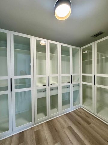 3019 Falls At Fairdale, Houston, TX 77057