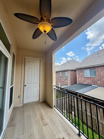 3019 Falls At Fairdale, Houston, TX 77057