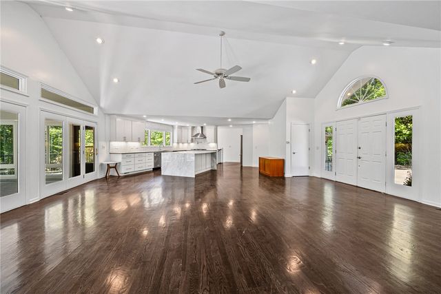 118 Beacon Ridge Circle, Salem, SC 29676