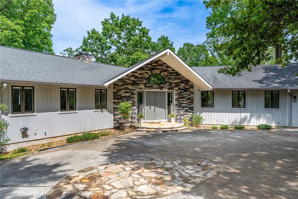 118 Beacon Ridge Circle, Salem, SC 29676