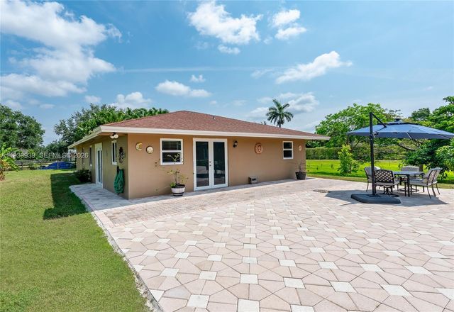 12851 Luray Rd, Southwest Ranches, FL 33330