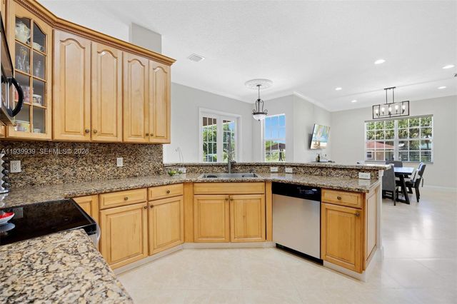 12851 Luray Rd, Southwest Ranches, FL 33330