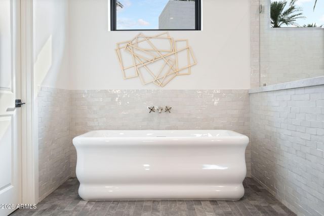 4419 N 46th Place, Phoenix, AZ 85018