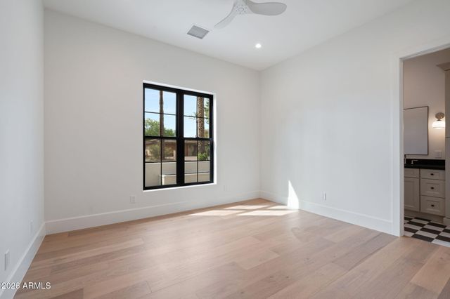 4419 N 46th Place, Phoenix, AZ 85018