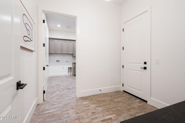 4419 N 46th Place, Phoenix, AZ 85018