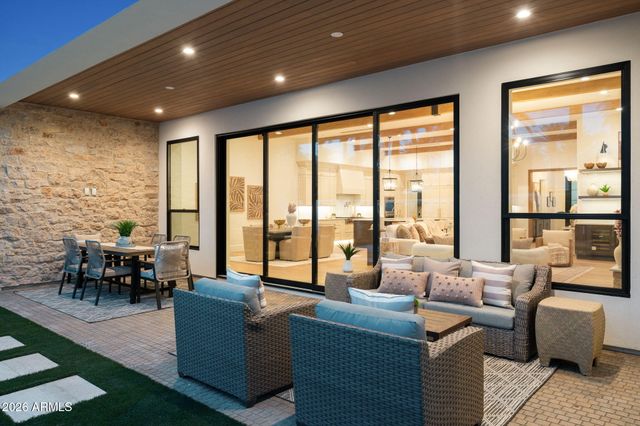 4419 N 46th Place, Phoenix, AZ 85018